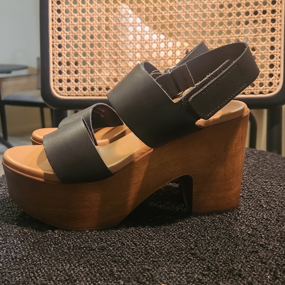 Steve Madden Marena Slingback Platform (Size 37/US 7) Black and wood - Picture 4 of 6